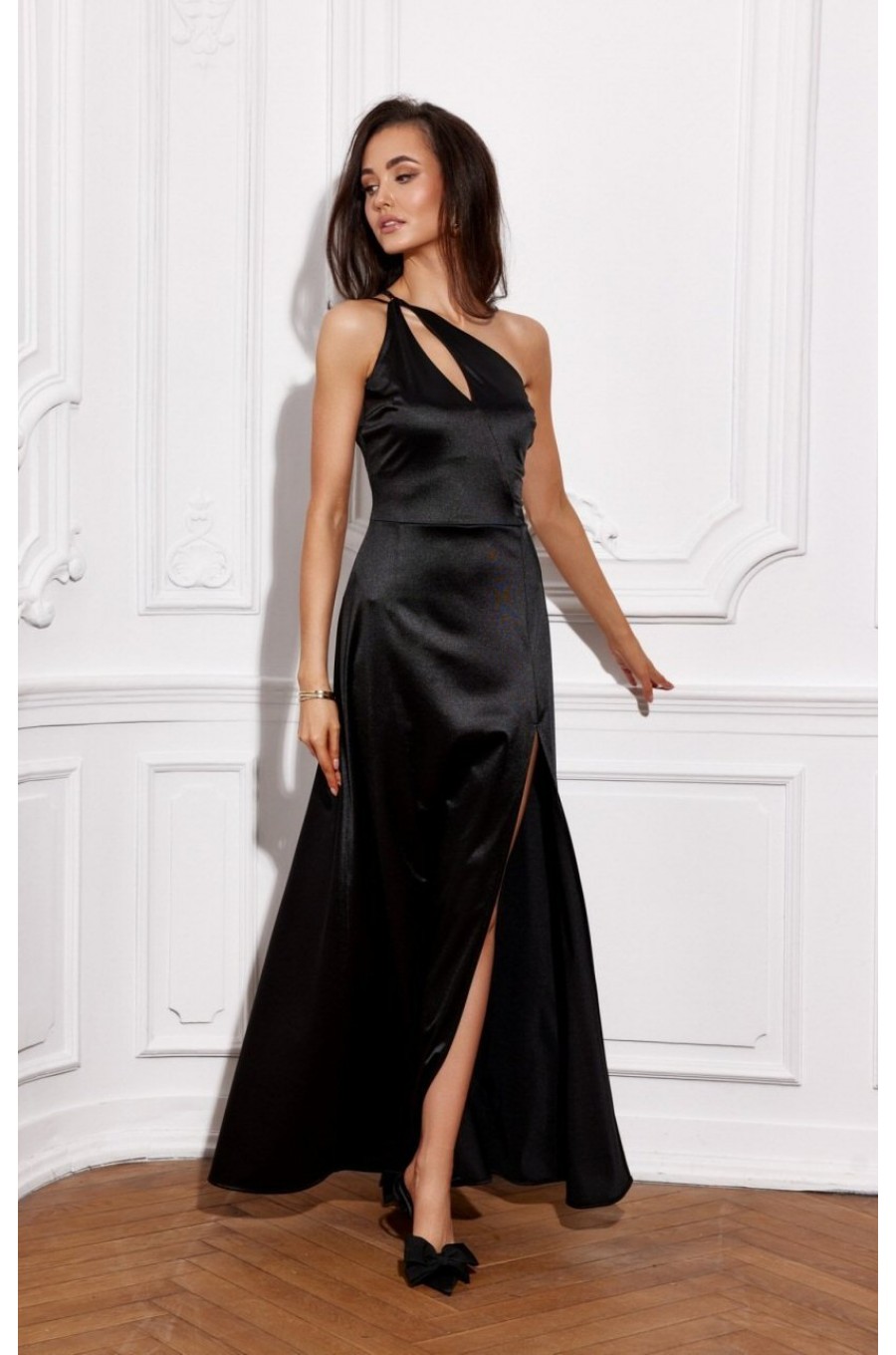 Rochie de ocazie lunga neagra din satin crapata pe picior MoanaR 3 - dyandra.ro