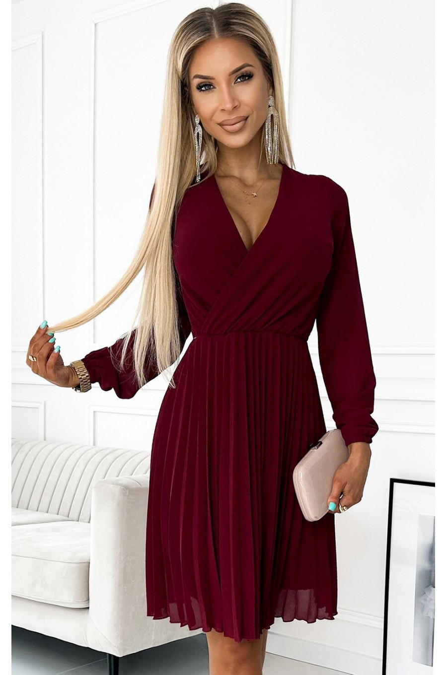 Rochie scurta din chiffon burgundy plisata vaporoasa Lisa Rochie scurta din chiffon burgundy plisata vaporoasa Lisa 1 - dyandra.ro