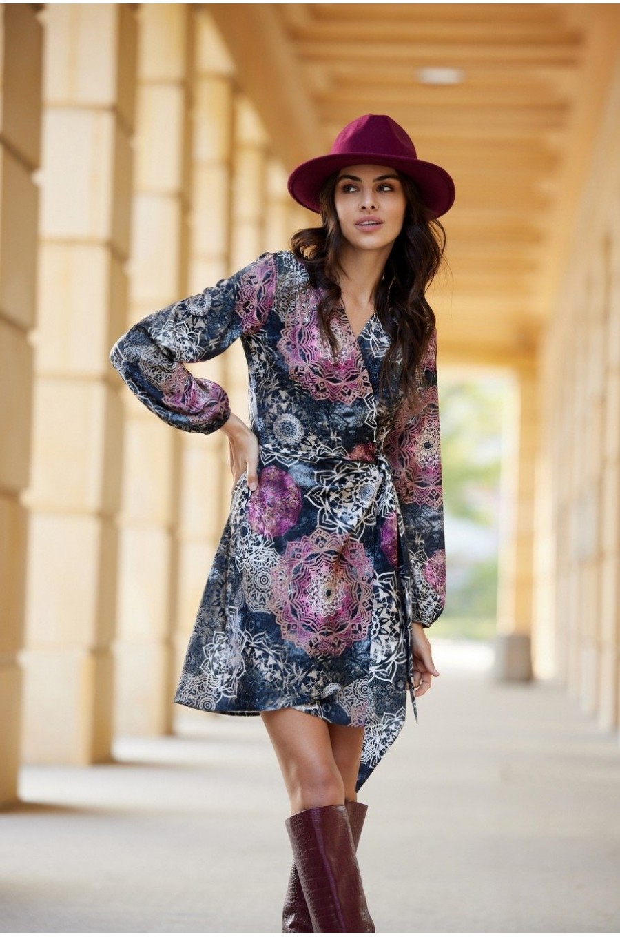 Rochie boho scurta bleumarin cu petrecuta cu maneca lunga CassieR Rochie boho scurta bleumarin cu petrecuta cu maneca lunga CassieR 1 - dyandra.ro