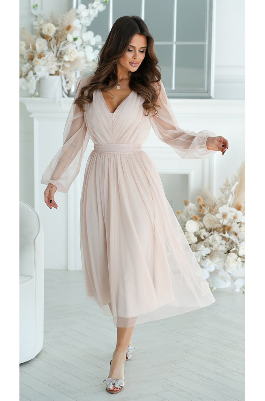 Rochie cununie civila midi, din tul cu glitter, bej, evazata, cu maneca lunga, Petra Rochie cununie civila midi, din tul cu glitter, bej, evazata, cu maneca lunga, Petra 1 - dyandra.ro