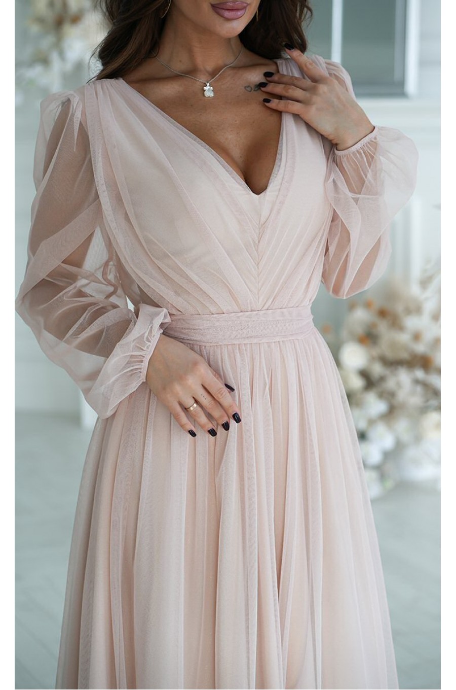 Rochie cununie civila midi, din tul cu glitter, bej, evazata, cu maneca lunga, Petra Rochie cununie civila midi, din tul cu glitter, bej, evazata, cu maneca lunga, Petra 5 - dyandra.ro