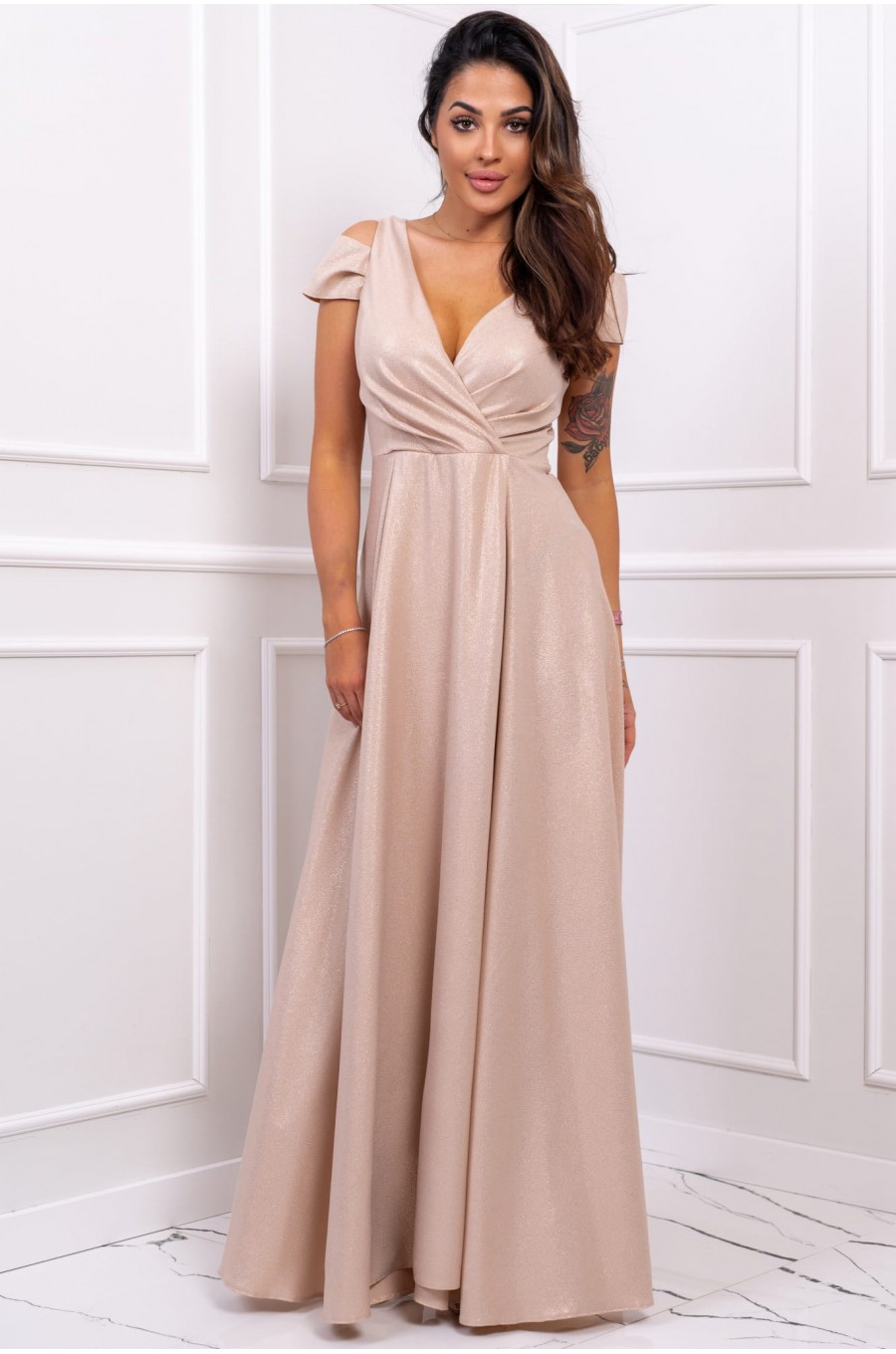 Rochie lunga aurie din brocard cu umerii goi Gala 1 - dyandra.ro