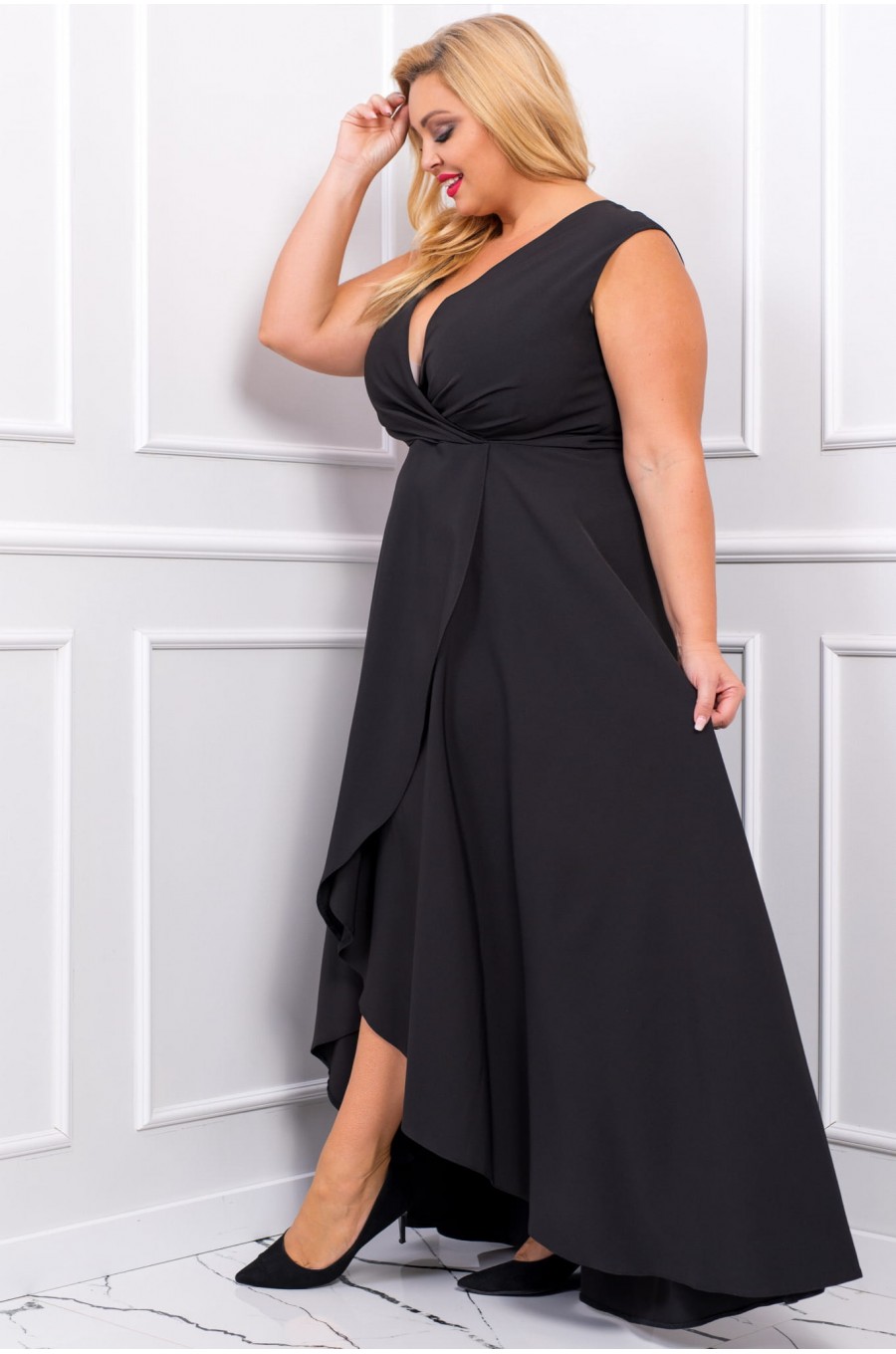 Rochie lunga neagra petrecuta asimetrica Gracia2 Rochie lunga neagra petrecuta asimetrica Gracia2 4 - dyandra.ro