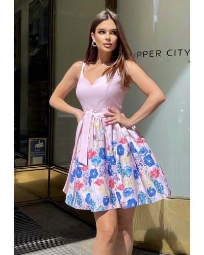 Rochie baby doll scurta din vascoza roz cu flori bleu Saika - dyandra.ro