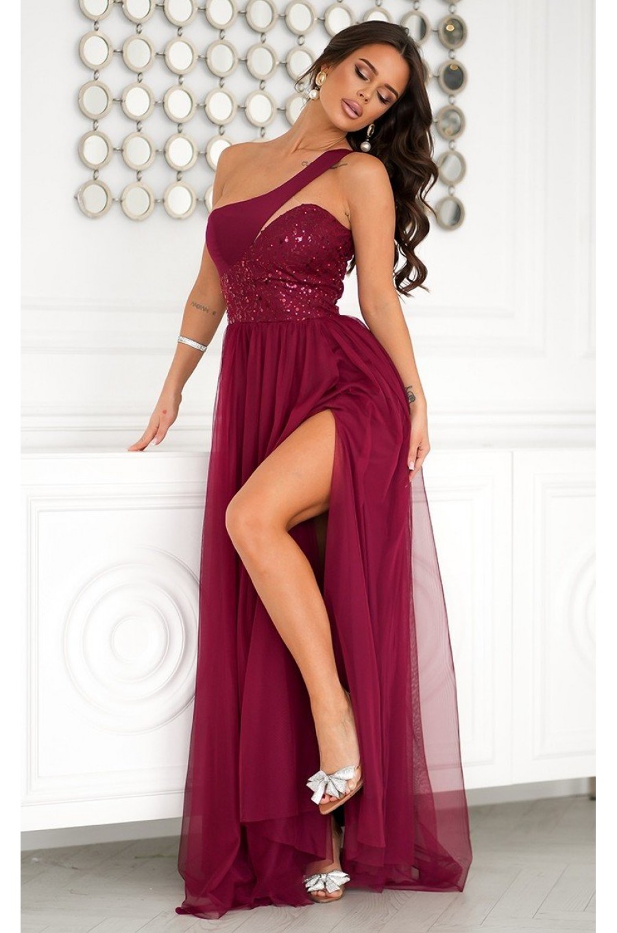 Rochie de nunta lunga burgundy cu tulle si paiete Louanna Rochie de nunta lunga burgundy cu tulle si paiete Louanna 3 - dyandra.ro
