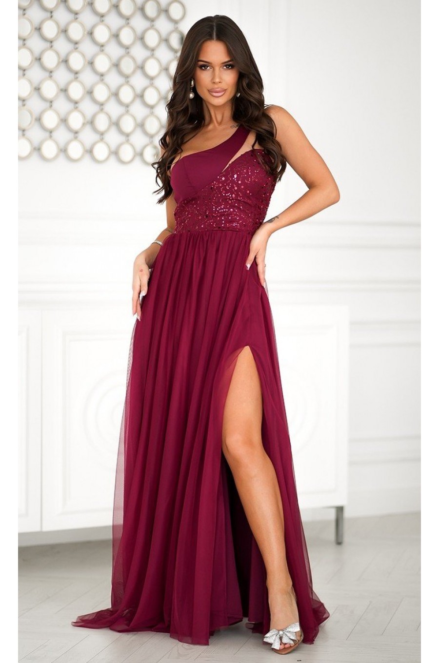Rochie de nunta lunga burgundy cu tulle si paiete Louanna Rochie de nunta lunga burgundy cu tulle si paiete Louanna 4 - dyandra.ro