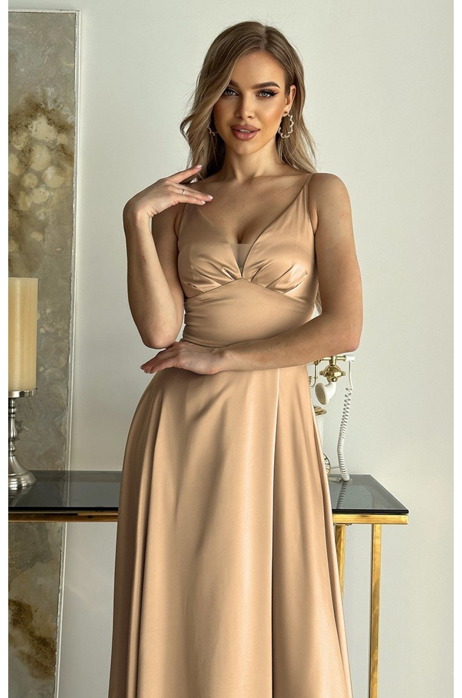 Rochie lunga aurie din satin crapata pe picior Aleeza 4 - dyandra.ro