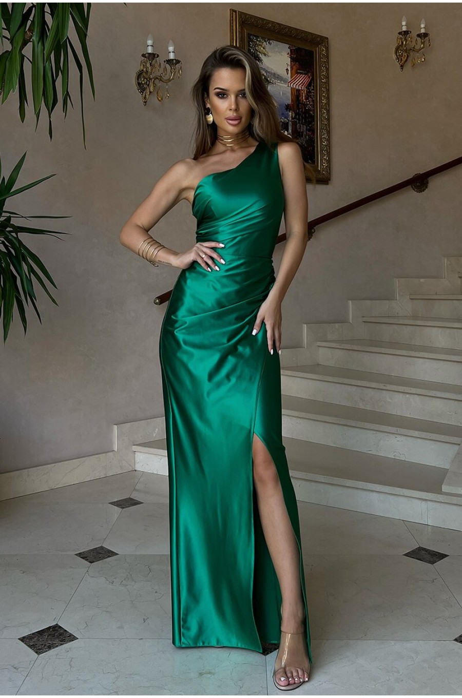 Rochie eleganta lunga, din satin verde smarald, mulata, cu un umar gol, Lisbeth Rochie eleganta lunga, din satin verde smarald, mulata, cu un umar gol, Lisbeth 6 - dyandra.ro