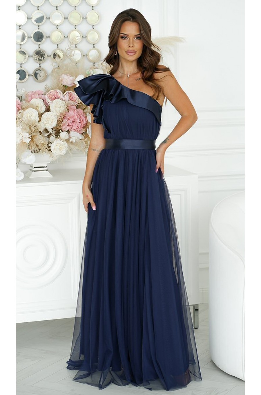 Rochie eleganta lunga din tulle bleumarin cu un umar gol si volan din satin Irresistible 4 - dyandra.ro