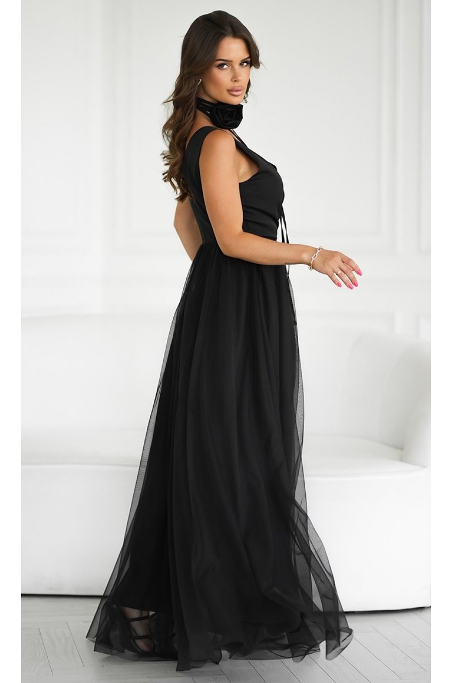 Rochie eleganta lunga neagra vaporoasa din tulle cu floare pe umar Dyandra Rochie eleganta lunga neagra vaporoasa din tulle cu floare pe umar Dyandra 2 - dyandra.ro