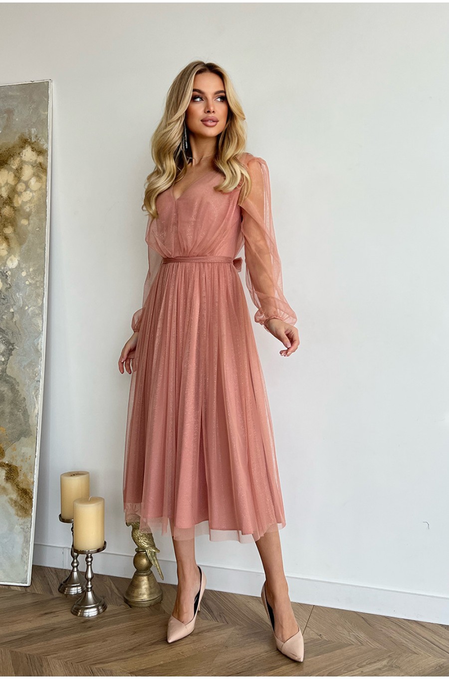 Rochie midi eleganta din tul cu glitter roz nude cu maneca lunga Petra 4 - dyandra.ro