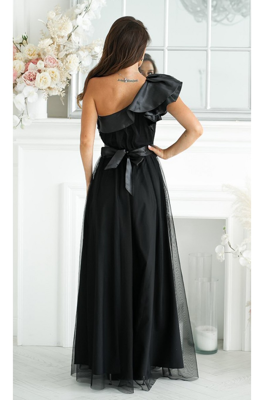Rochie eleganta neagra din tulle cu un umar gol si volan din satin Irresistible 4 - dyandra.ro