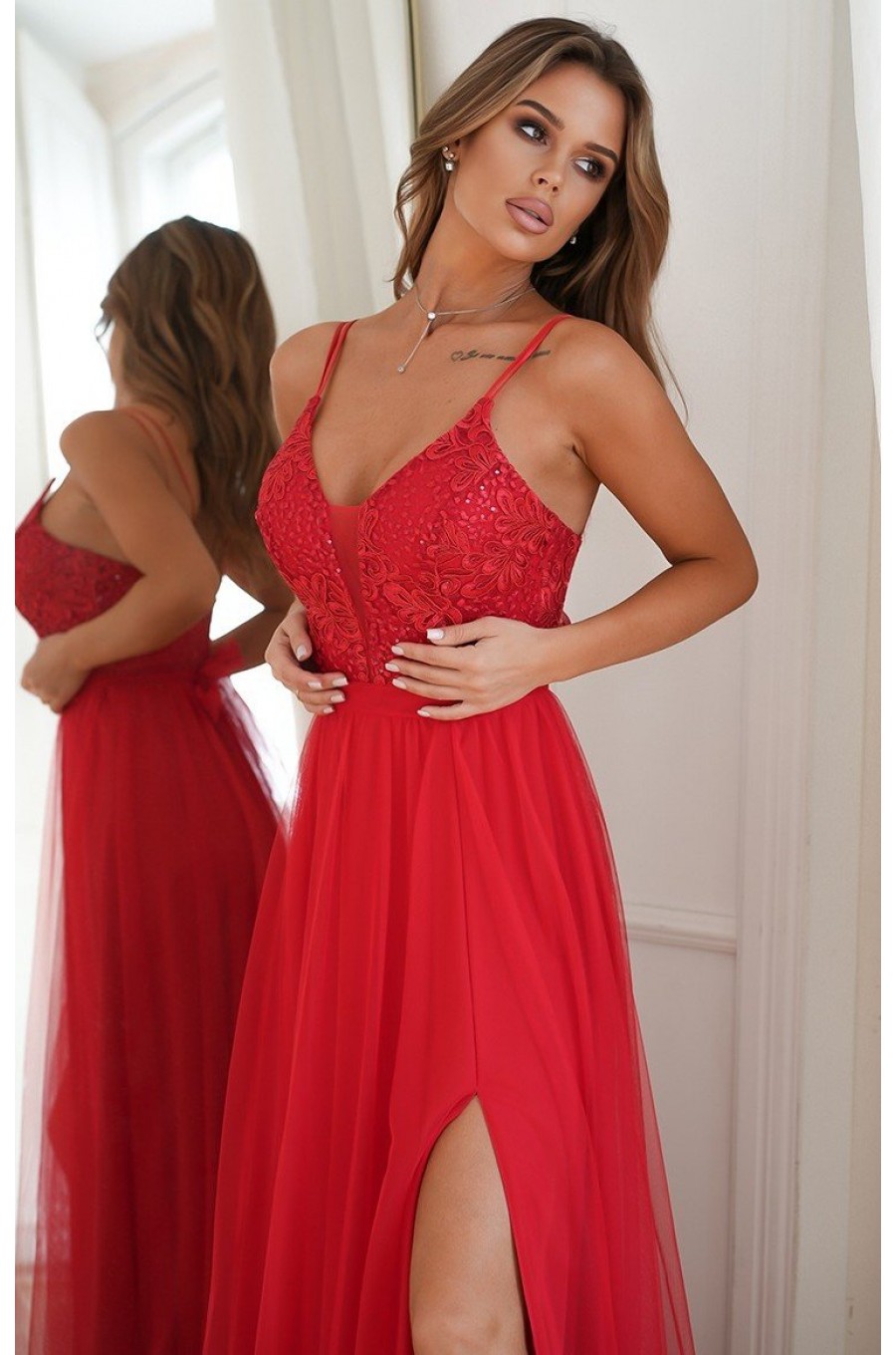 Rochie rosie lunga din tulle si dantela vaporoasa Isadora Rochie rosie lunga din tulle si dantela vaporoasa Isadora 2 - dyandra.ro