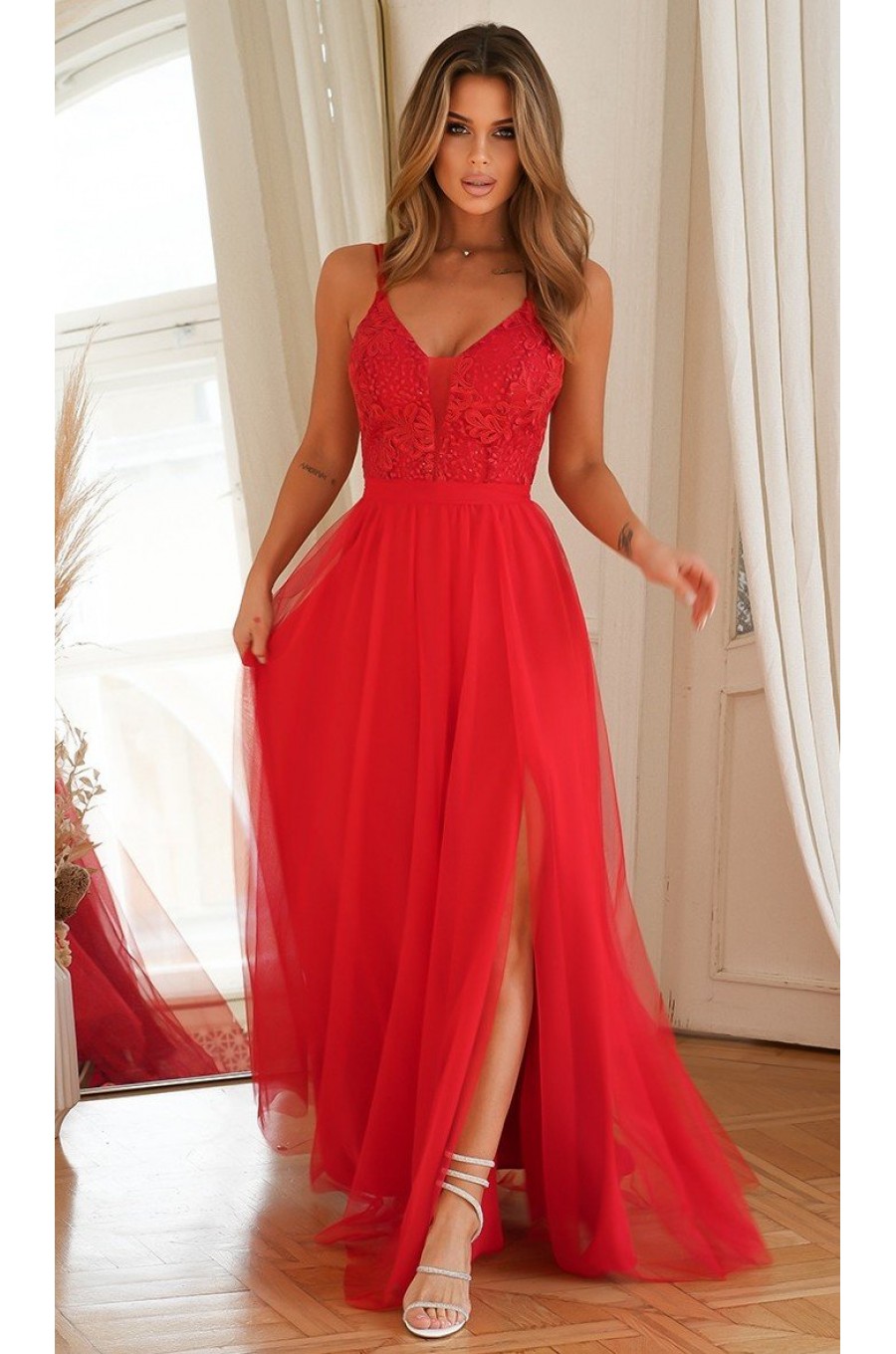 Rochie rosie lunga din tulle si dantela vaporoasa Isadora Rochie rosie lunga din tulle si dantela vaporoasa Isadora 3 - dyandra.ro