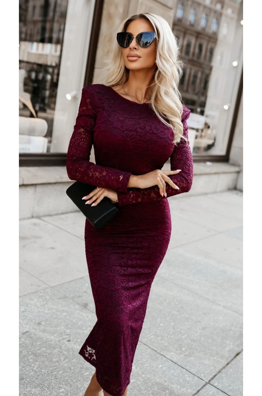 Rochie midi mulata din dantela burgundy cu maneca lunga LisaR Rochie midi mulata din dantela burgundy cu maneca lunga LisaR 1 - dyandra.ro