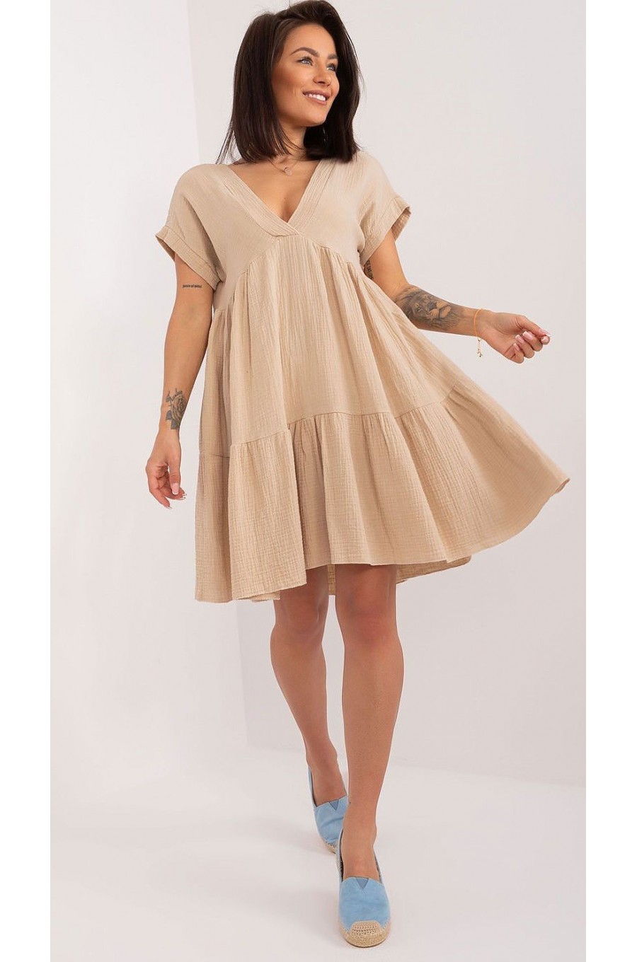 Rochie de vara scurta, din bumbac, bej, croi A, cu volan lat, Nedia Rochie de vara scurta, din bumbac, bej, croi A, cu volan lat, Nedia 1 - dyandra.ro