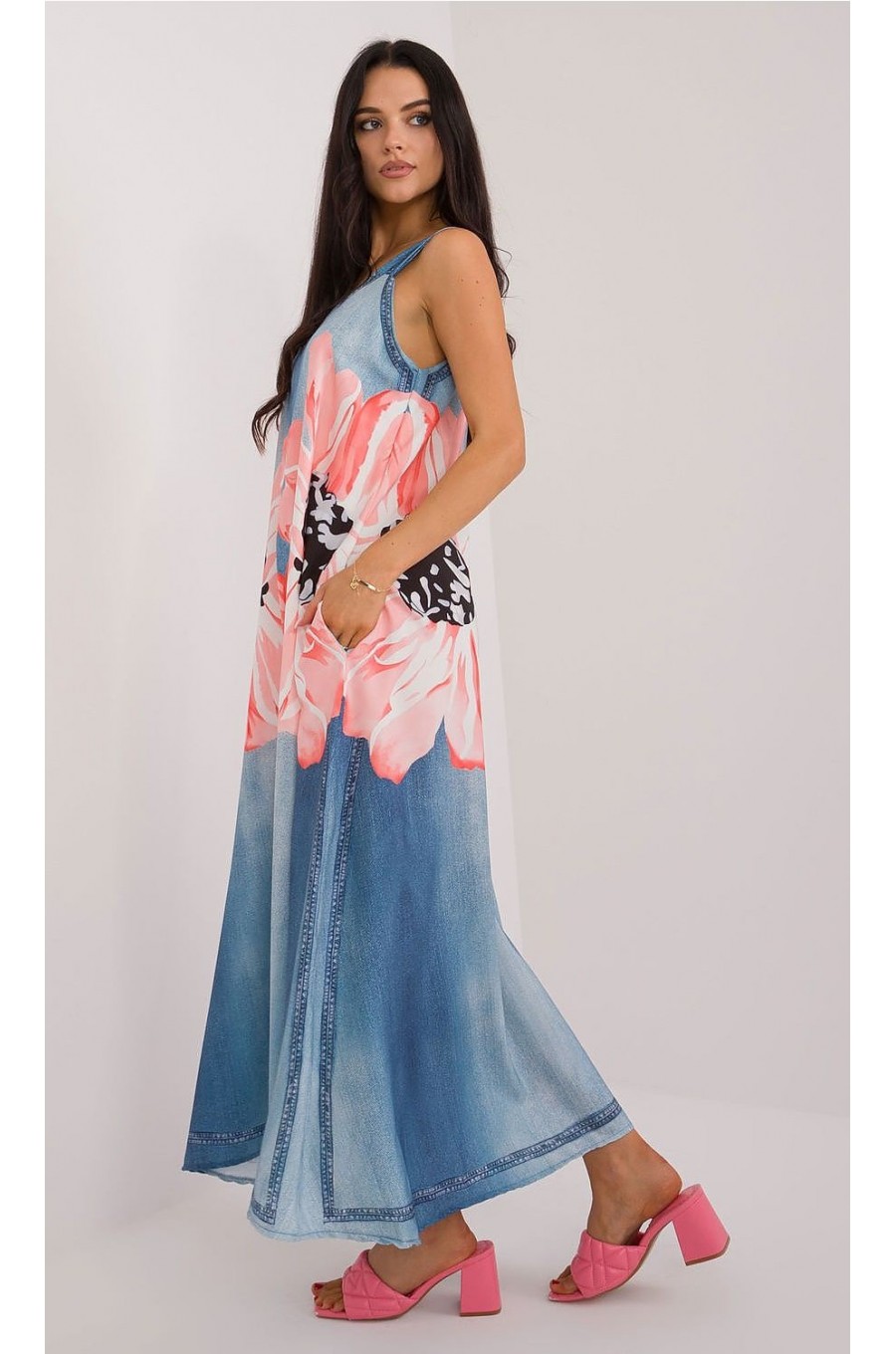 Rochie oversize lunga, din vascoza, bleu cu flori, vaporoasa, Ananke Rochie oversize lunga, din vascoza, bleu cu flori, vaporoasa, Ananke 2 - dyandra.ro
