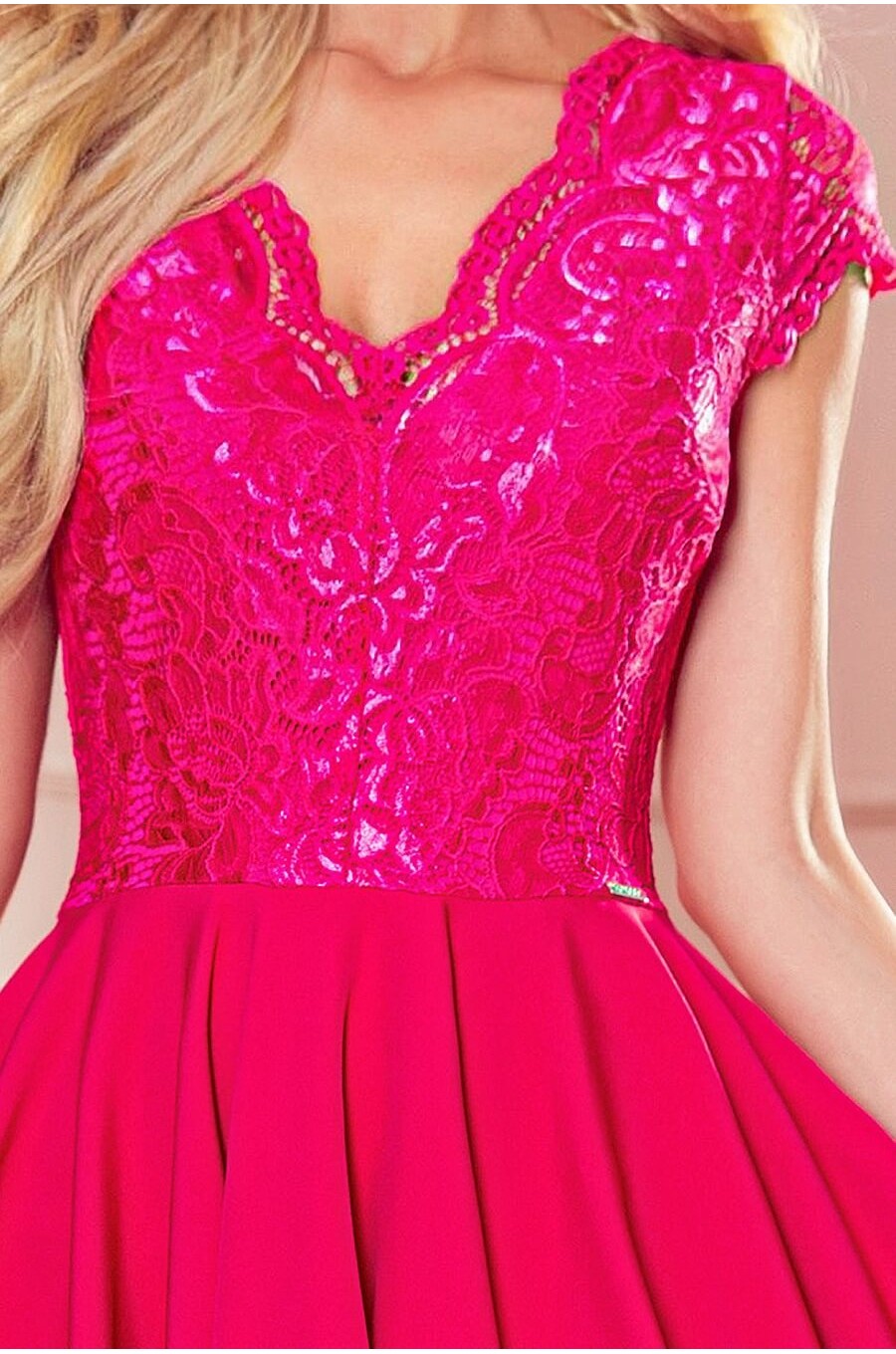 Rochie midi roz zmeura cu dantela Ivy Rochie midi roz zmeura cu dantela Ivy 5 - dyandra.ro