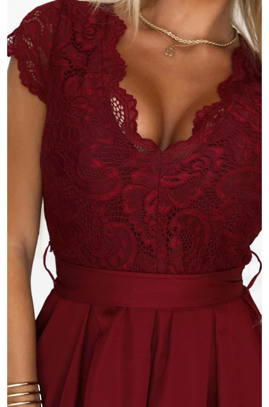 Rochie de ocazie scurta cu dantela burgundy Vivian 4 - dyandra.ro
