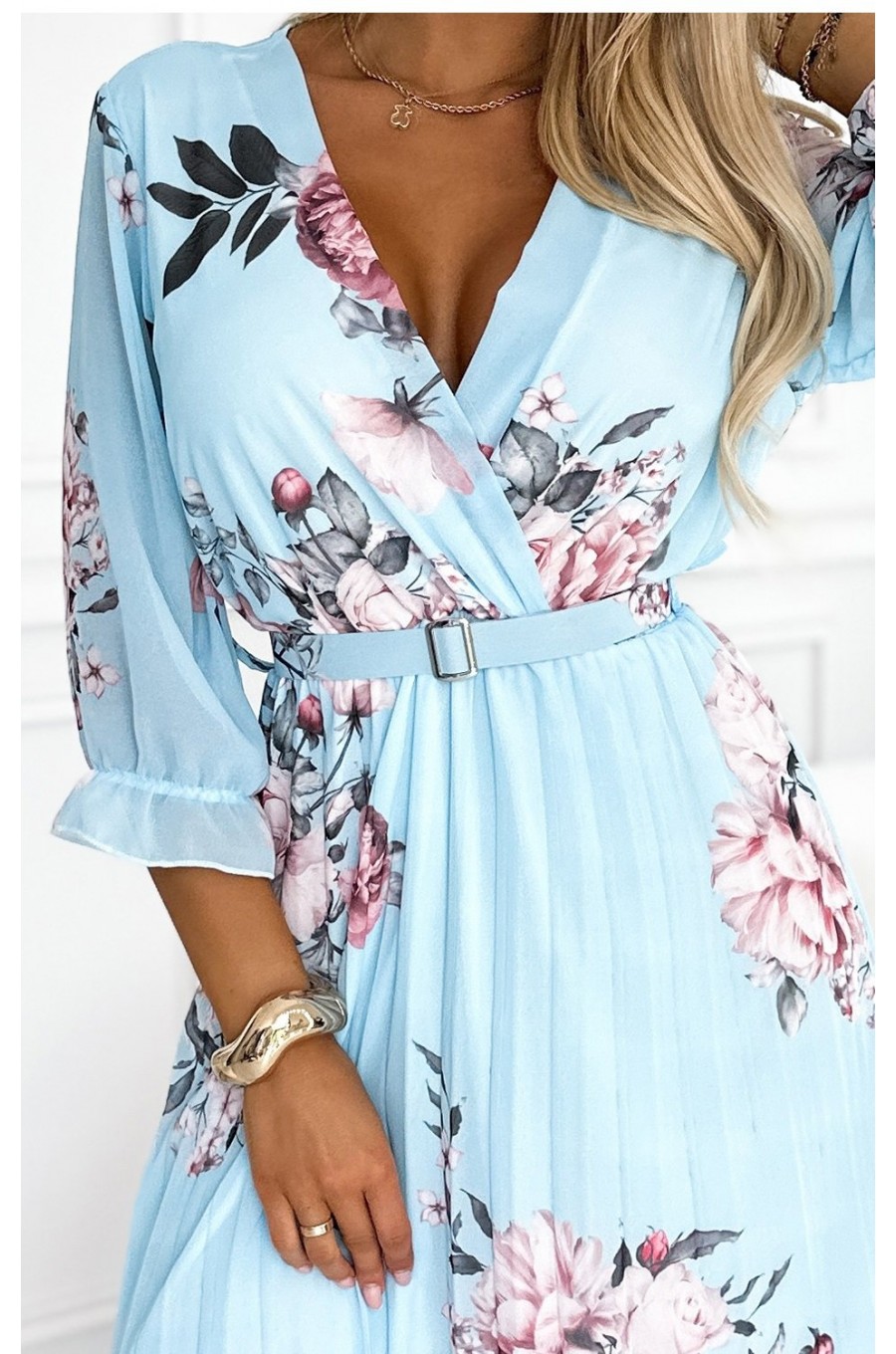 Rochie midi bleu cu flori vaporoasa plisata cu maneca lunga Yuna Rochie midi bleu cu flori vaporoasa plisata cu maneca lunga Yuna 5 - dyandra.ro