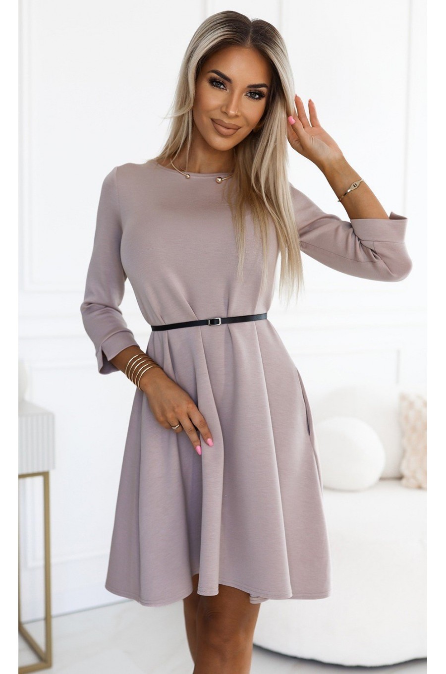 Rochie scurta A-line bej cu maneca lunga Shenya Rochie scurta A-line bej cu maneca lunga Shenya 1 - dyandra.ro
