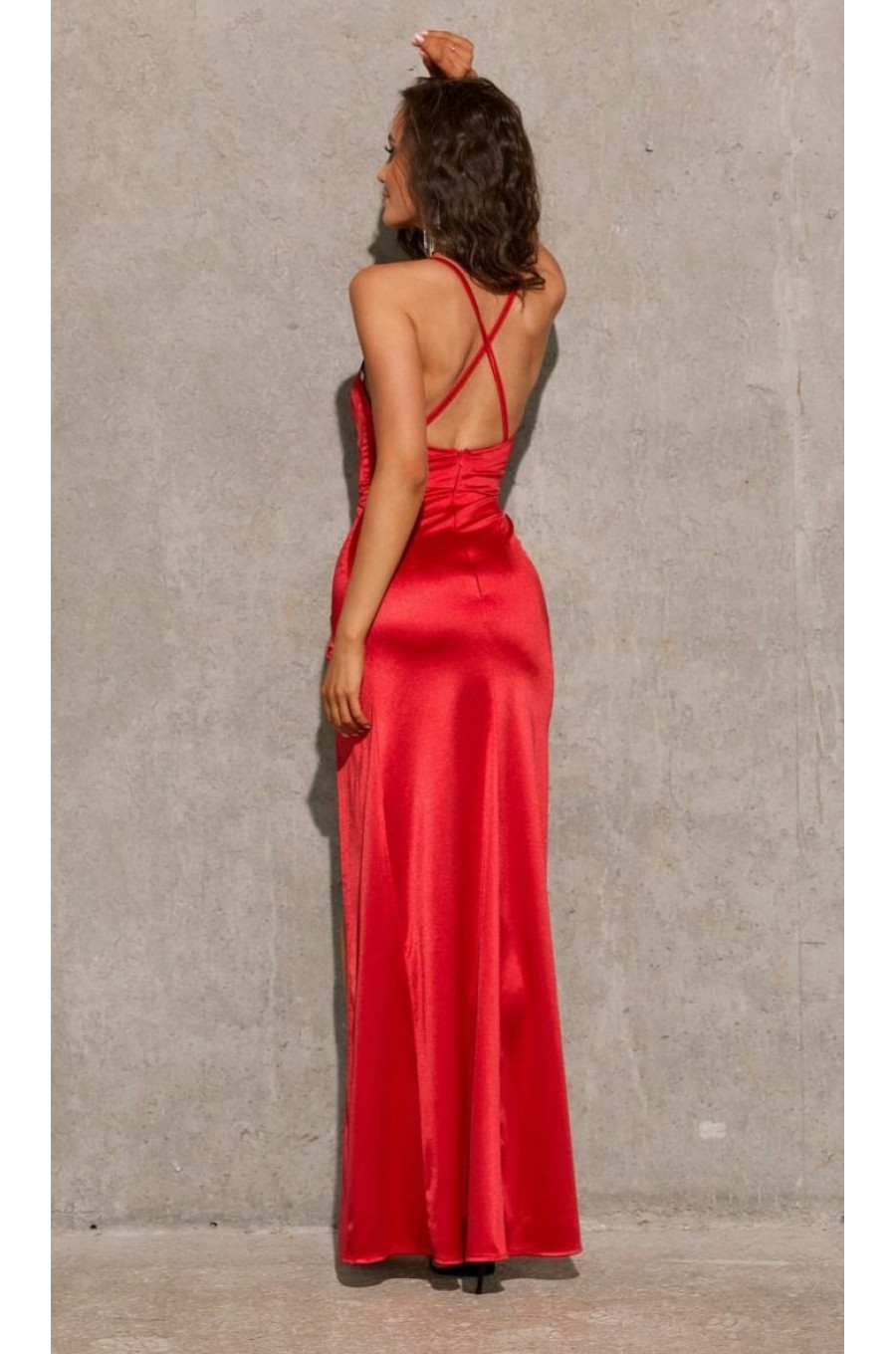 Rochie lunga rosie din satin Lamelia Rochie lunga rosie din satin Lamelia 2 - dyandra.ro