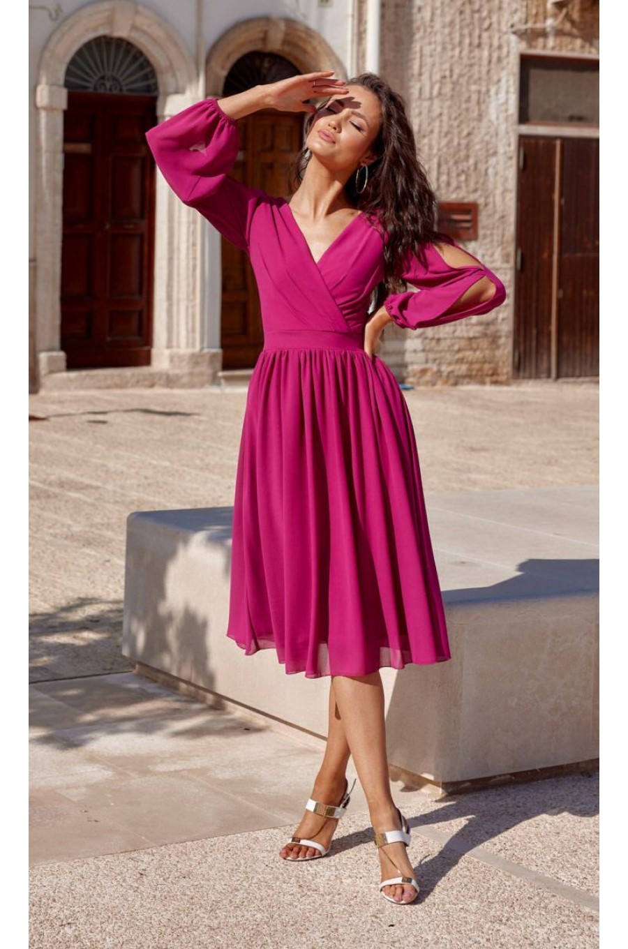 Rochie din voal roz magenta midi cu maneca lunga vaporoasa Melen Rochie din voal roz magenta midi cu maneca lunga vaporoasa Melen 1 - dyandra.ro