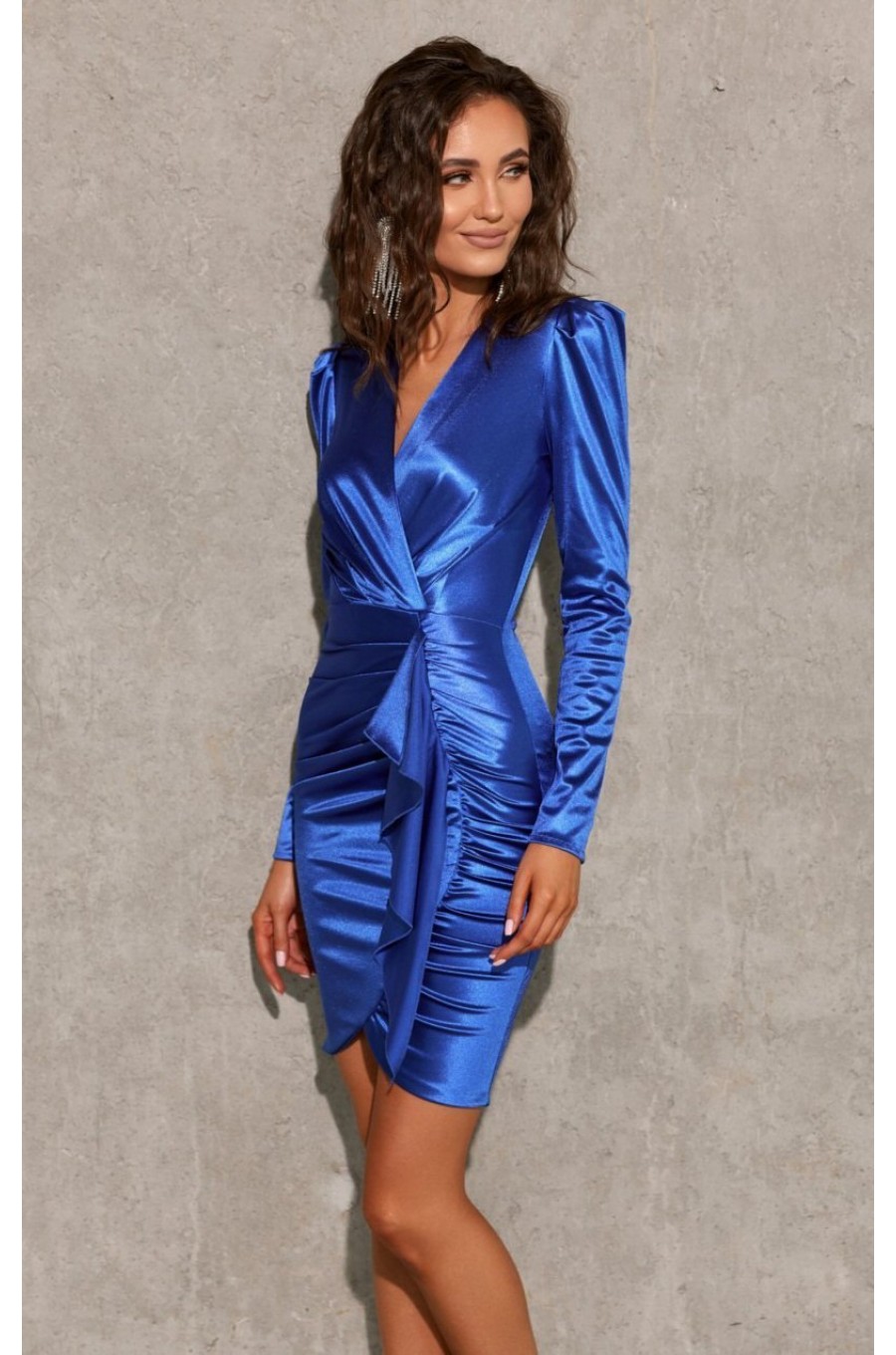 Rochie scurta din satin mulata albastra cu maneca lunga Luccia Rochie scurta din satin mulata albastra cu maneca lunga Luccia 1 - dyandra.ro