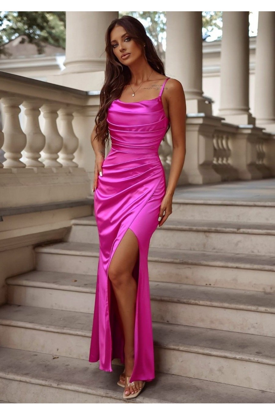 Rochie de ocazie lunga roz fucsia din satin Narin Rochie de ocazie lunga roz fucsia din satin Narin 1 - dyandra.ro