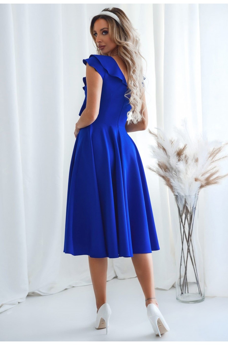Rochie eleganta midi, albastra, in clos, cu volane pe bust, retro, FalbanaW 2 - dyandra.ro
