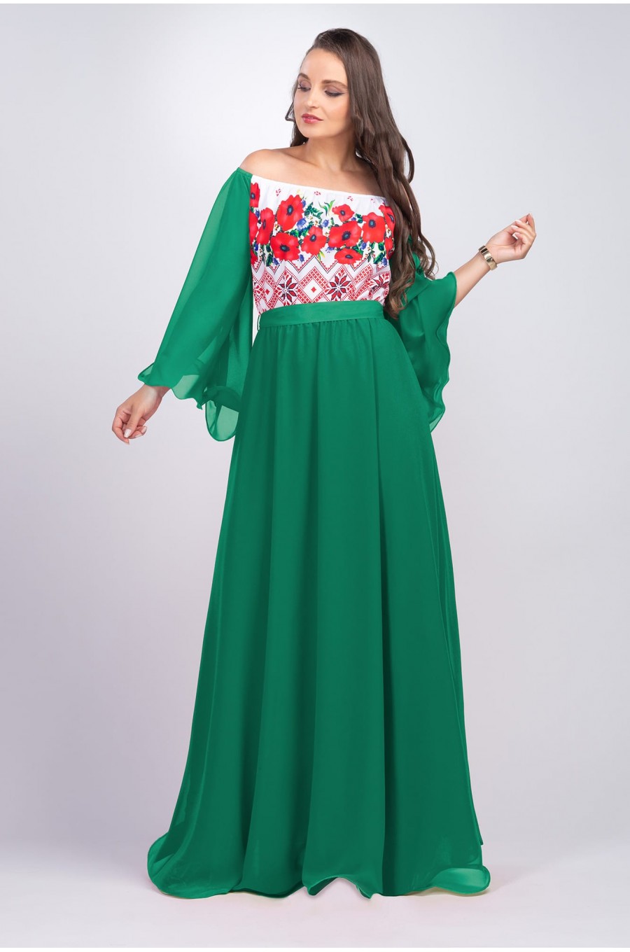 Rochie traditionala eleganta lunga verde cu maci rosii cu maneci clopot Salomeea 1 - dyandra.ro
