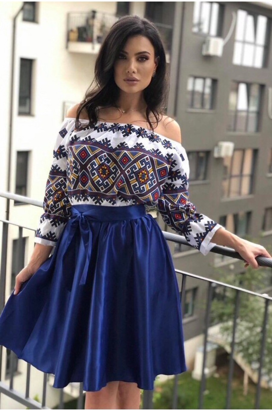 Rochie traditonala midi, din tafta albastra, cu maneca lunga, Alessa Rochie traditonala midi, din tafta albastra, cu maneca lunga, Alessa 1 - dyandra.ro
