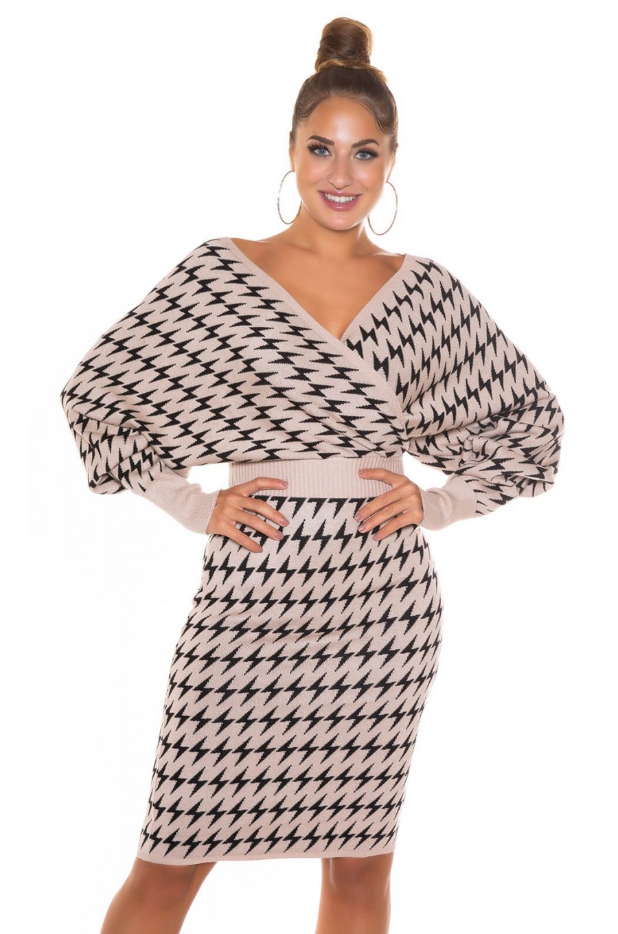 Rochie tricotata midi cappucino suprapusa cu maneci oversize Luiza Rochie tricotata midi cappucino suprapusa cu maneci oversize Luiza 3 - dyandra.ro