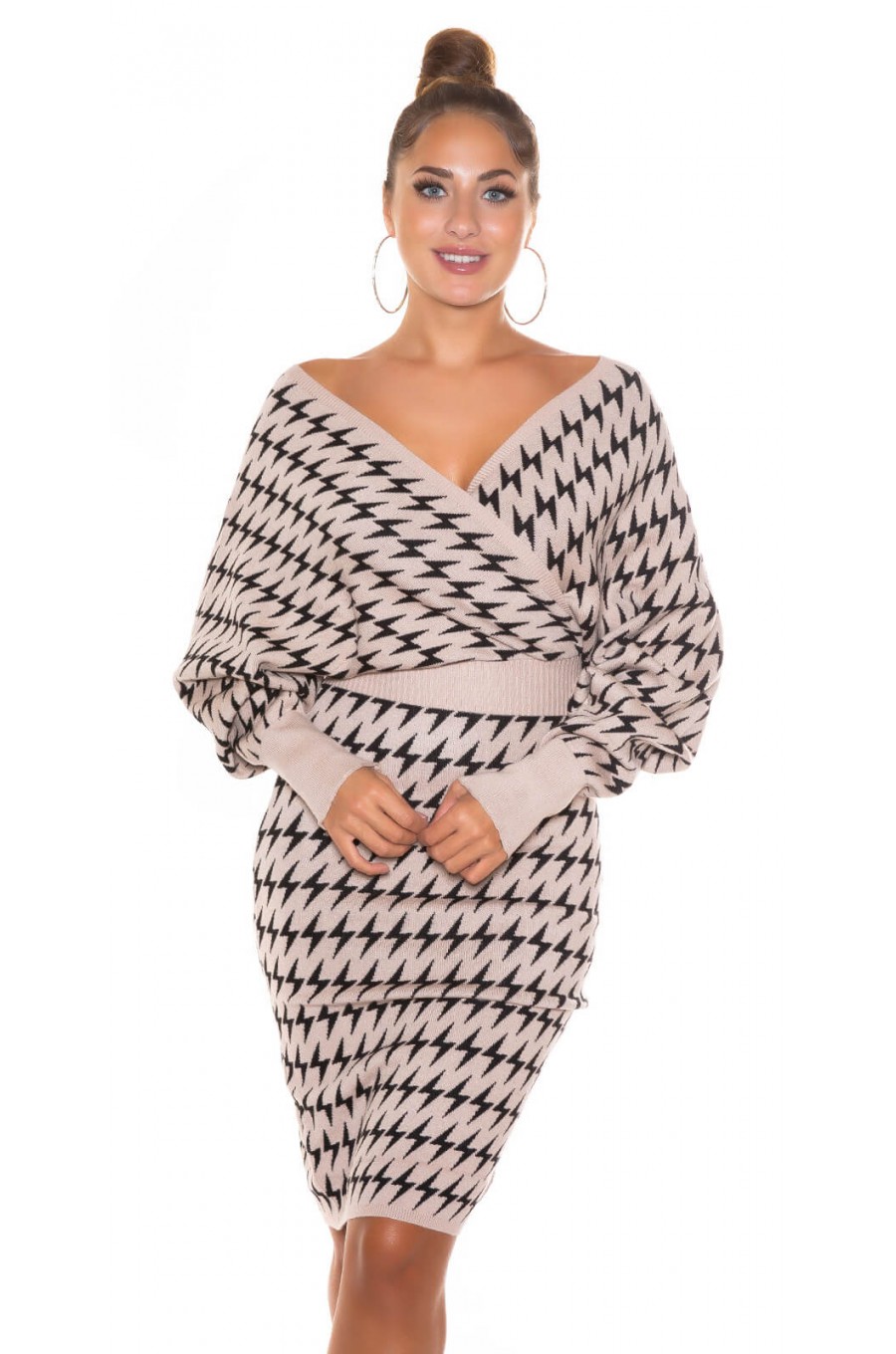 Rochie tricotata midi cappucino suprapusa cu maneci oversize Luiza Rochie tricotata midi cappucino suprapusa cu maneci oversize Luiza 5 - dyandra.ro