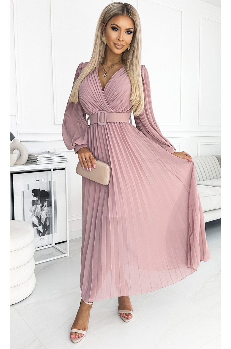 Rochie lunga plisata din chiffon roz pudrat cu maneca lunga vaporoasa Vaneira 1 - dyandra.ro
