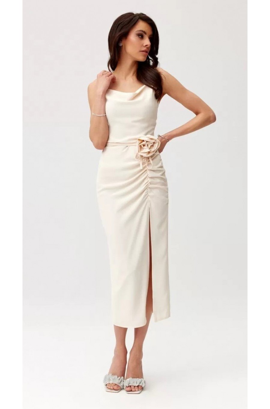 Rochie cununie civila, cu floare, midi, bej, MaribelR Rochie cununie civila, cu floare, midi, bej, MaribelR 3 - dyandra.ro