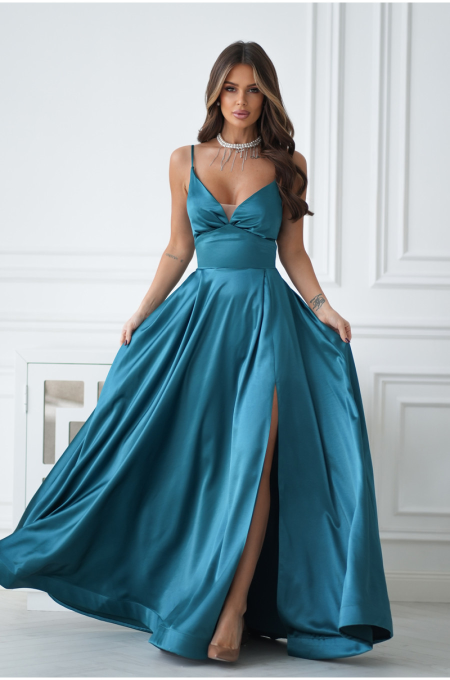 Rochie eleganta lunga satin verde smarald cu bust tip corset vaporoasa Saphira 1 - dyandra.ro