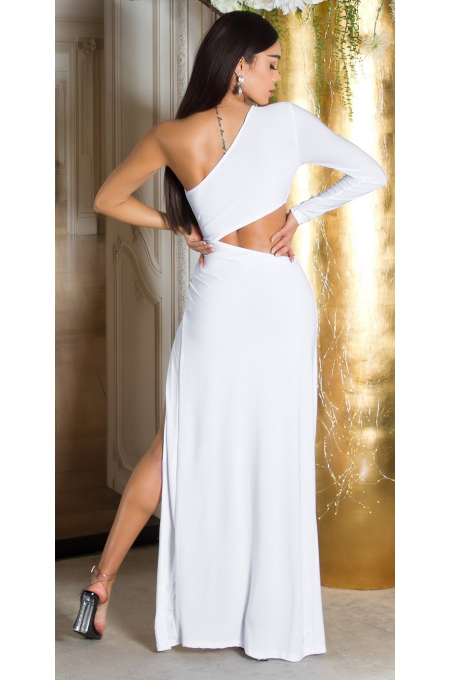 Rochie lunga alba mulata cu maneca lunga si umerii goi Kleopatra Rochie lunga alba mulata cu maneca lunga si umerii goi Kleopatra 2 - dyandra.ro