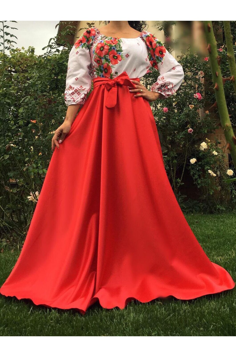 Rochie traditionala lunga din tafta rosie cu maci Anna 1 - dyandra.ro