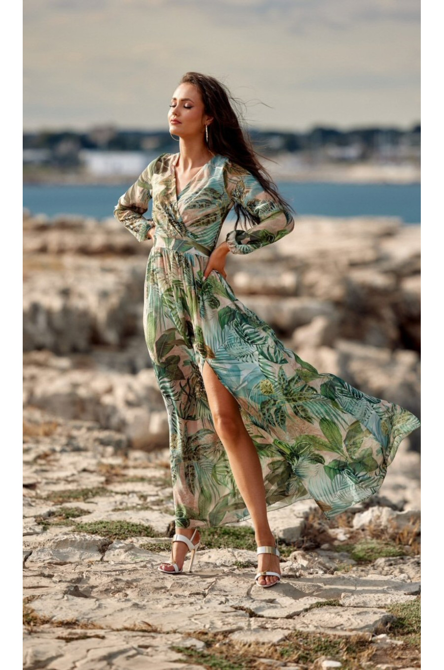 Rochie de vara lunga din voal kaki multicolor cu maneca lunga Anamaria Rochie de vara lunga din voal kaki multicolor cu maneca lunga Anamaria 1 - dyandra.ro