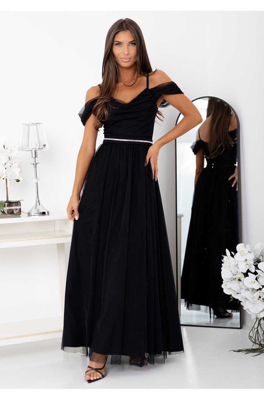 Rochie neagra eleganta lunga din tulle cu umerii goi vaporoasa KiaraW 4 - dyandra.ro